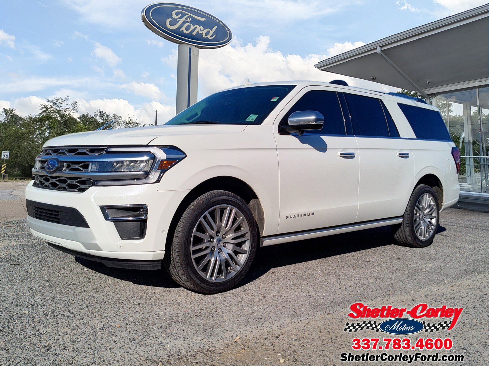 2024 Ford Expedition Platinum's photo