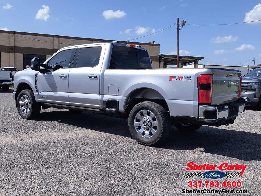 Used 2024 Ford Super Duty F-250 SRW Lariat 4WD Crew CAB LARIAT 4WD CREW CAB