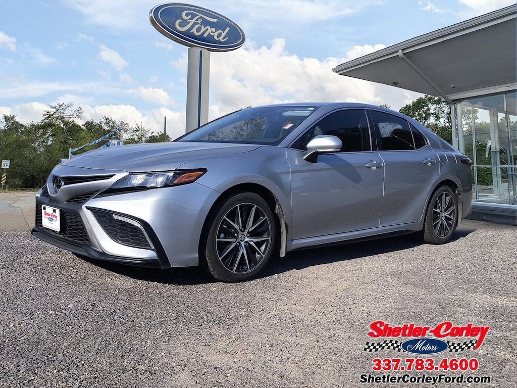 Used 2024 Toyota Camry SE Auto SE Auto