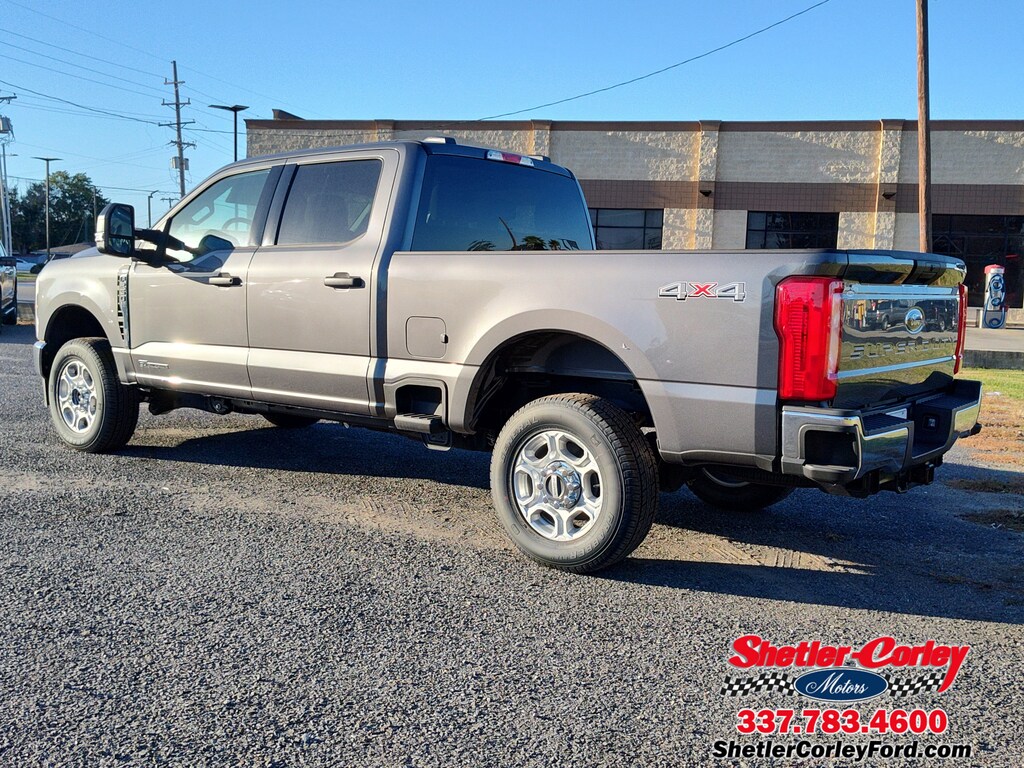 New 2025 Ford F-250 XLT Truck Crew Cab