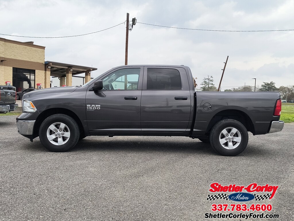 Used 2022 Ram 1500 Classic SLT 4X4 Crew CAB 57 BOX SLT 4x4 Crew Cab 57 Box