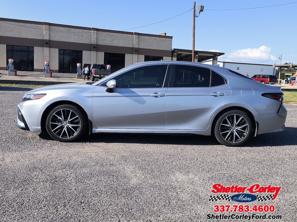 Used 2024 Toyota Camry SE Auto SE Auto