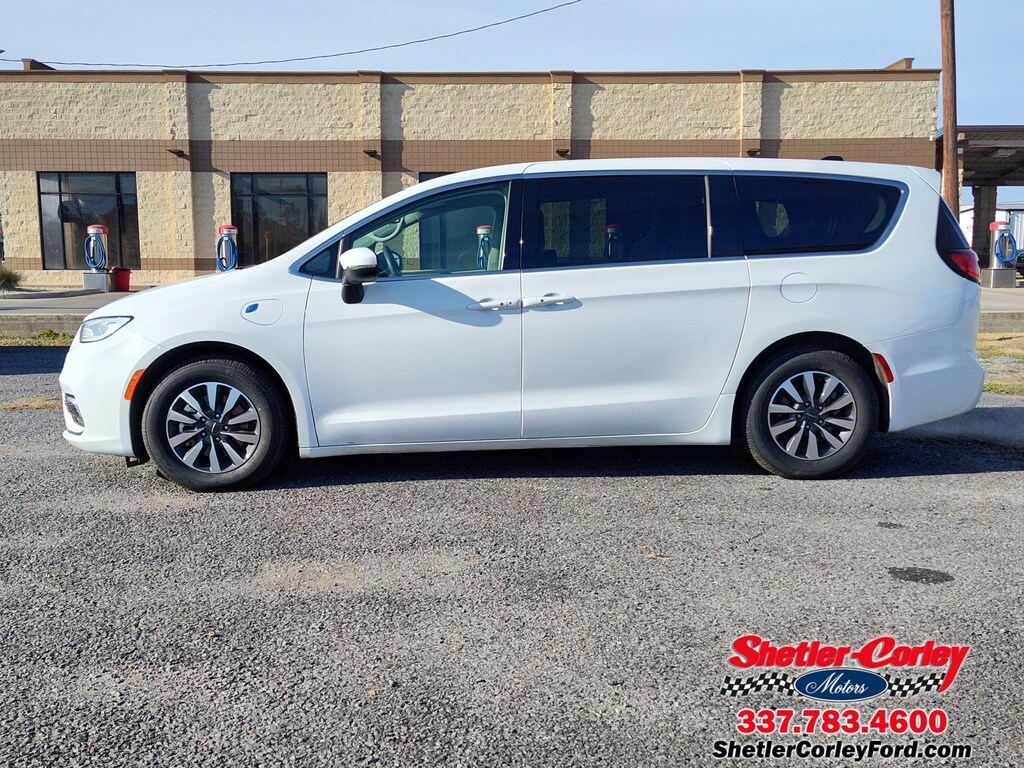 Used 2023 Chrysler Pacifica Hybrid Touring L FWD Hybrid Touring L FWD