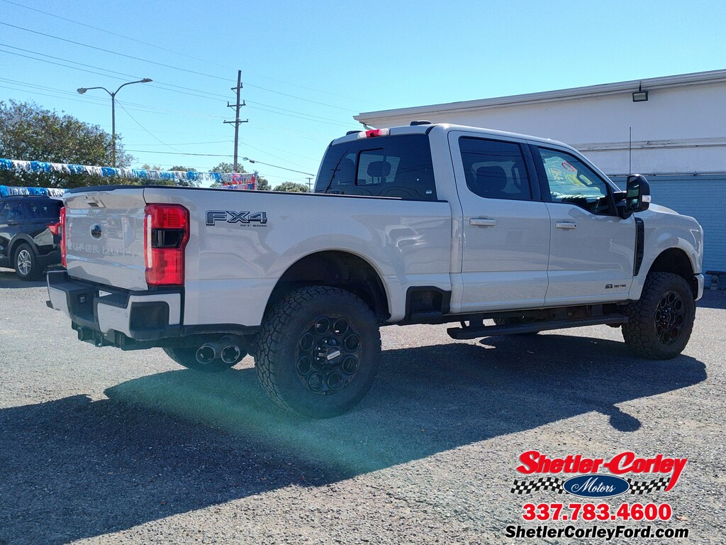 New 2025 Ford F-250 LARIAT Truck Crew Cab