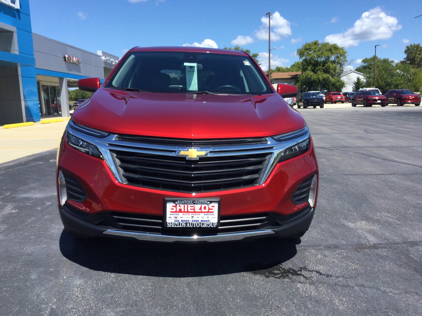 2023 Chevrolet Equinox photo 2