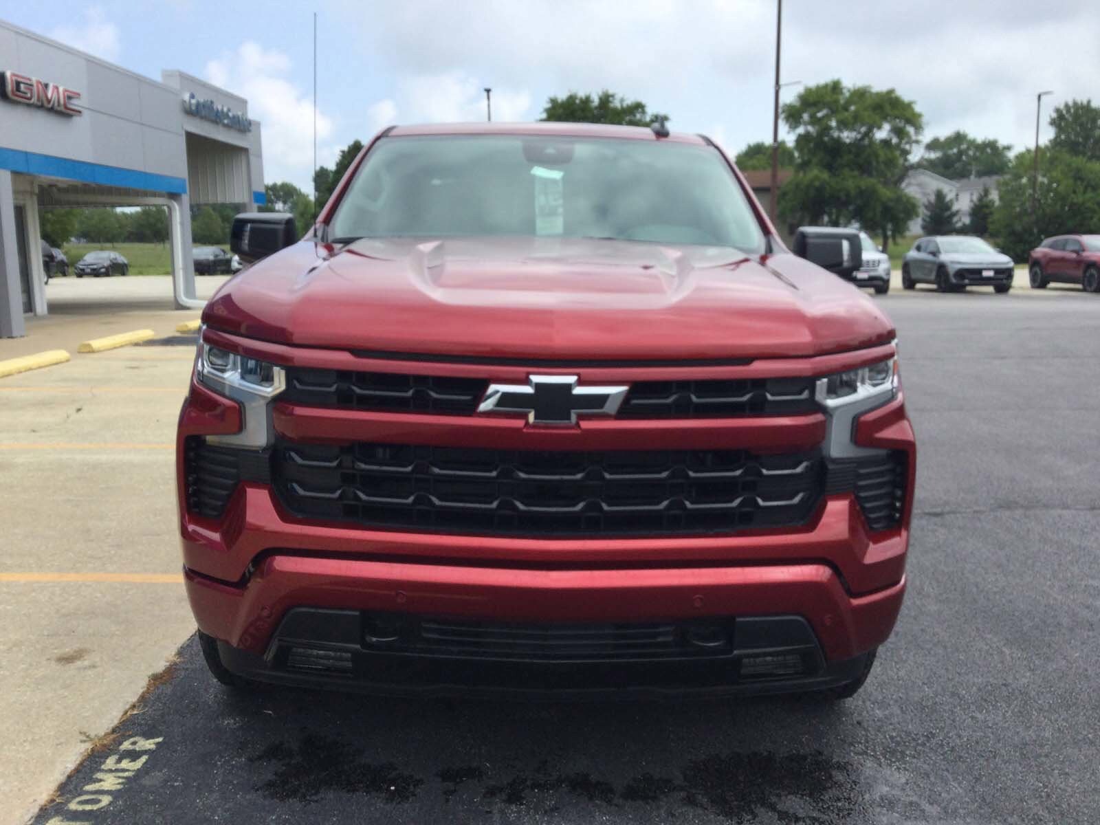 2025 Chevrolet Silverado 1500 RST photo 3