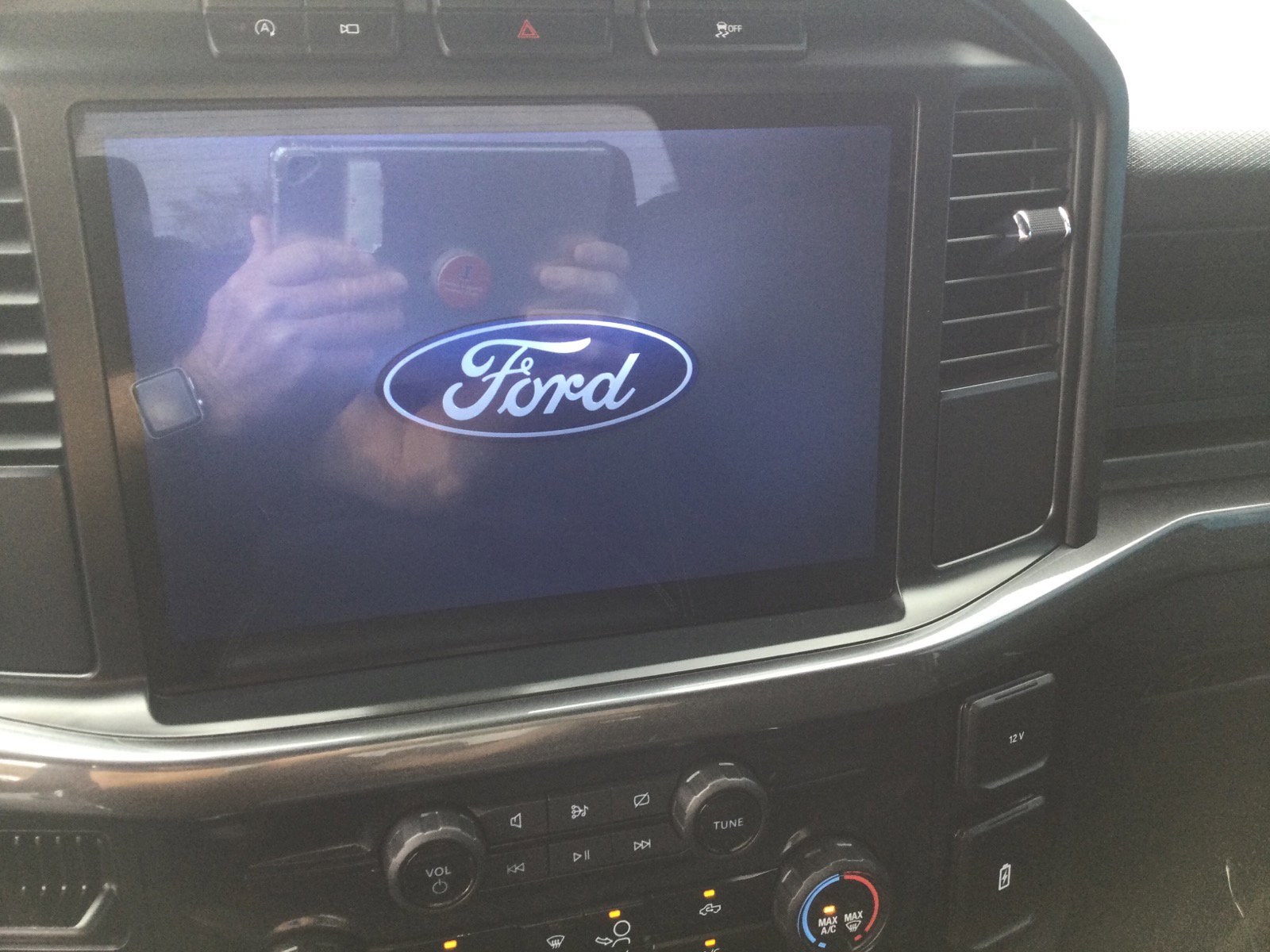 2024 Ford F-150 STX - Photo 21