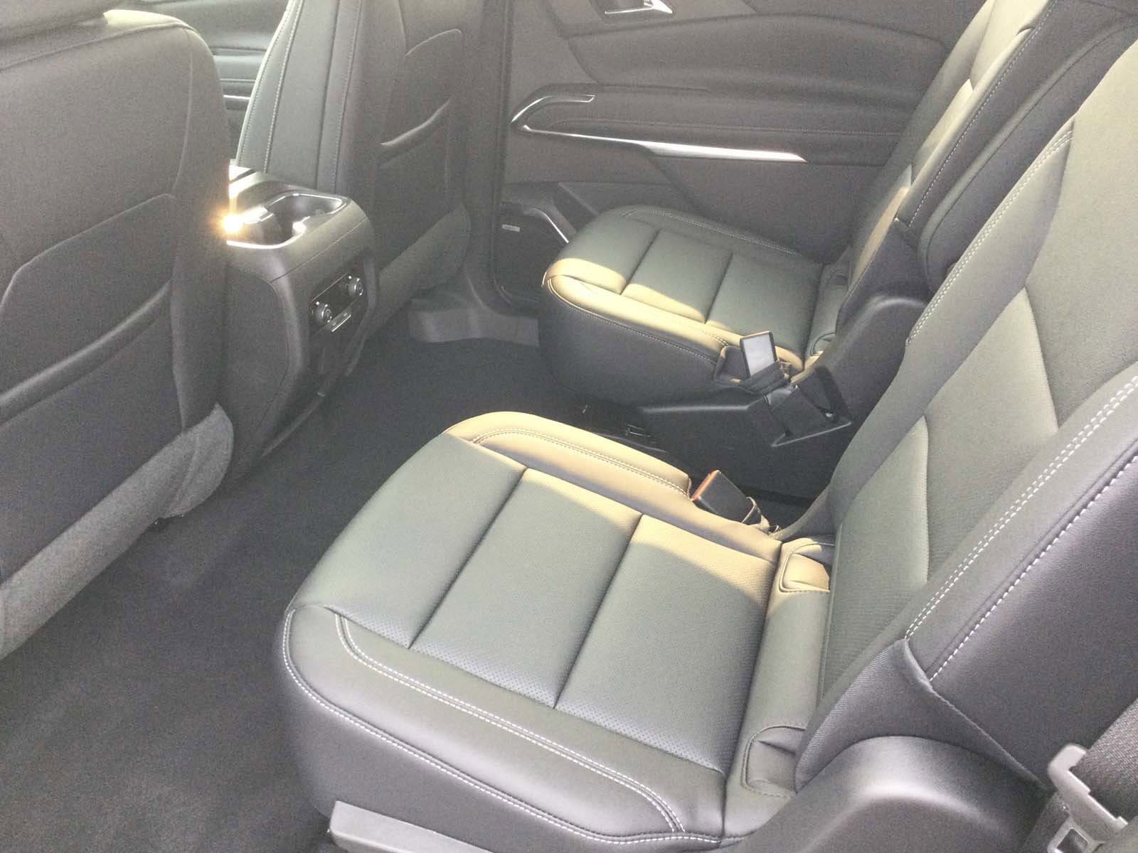2025 Chevrolet Traverse LT - Photo 11