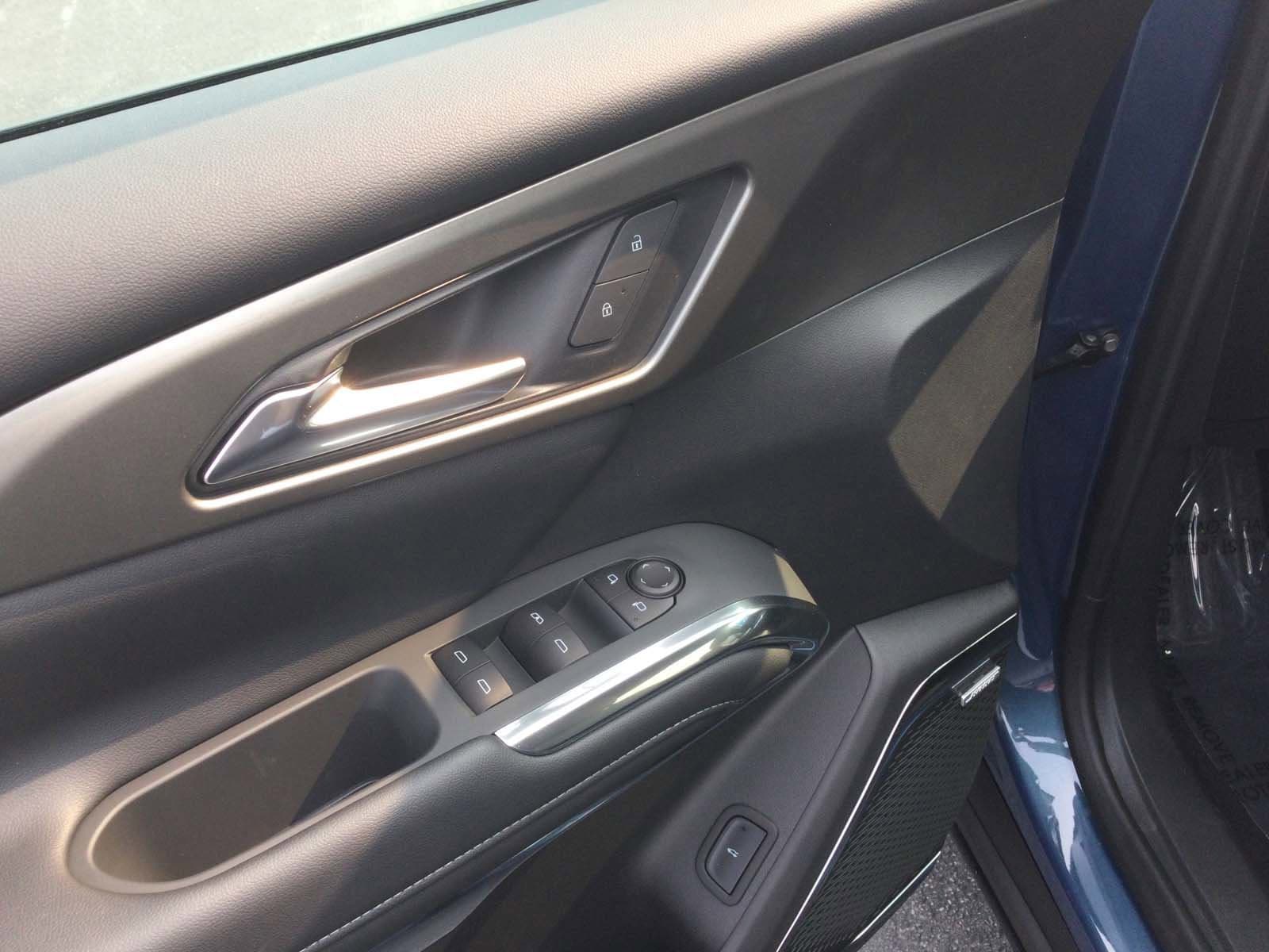 2025 Chevrolet Traverse LT - Photo 12