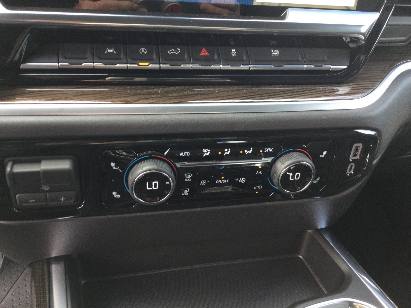2026 Chevrolet Silverado 1500 RST - Photo 19