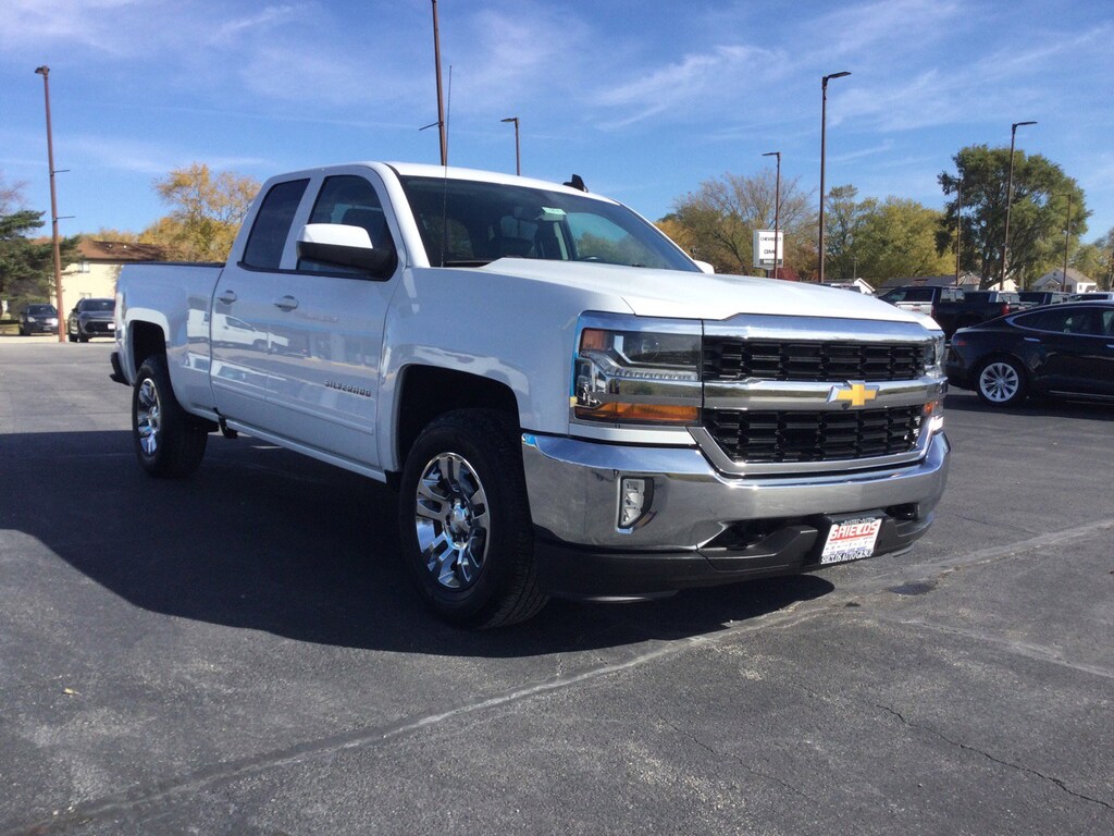 Used 2017 Chevrolet Silverado 1500 LT w/1LT Truck Double Cab