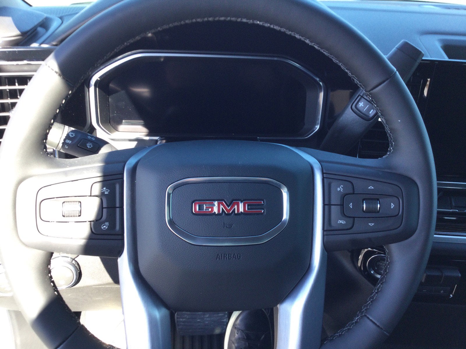 2026 GMC Sierra 1500 SLE - Photo 17