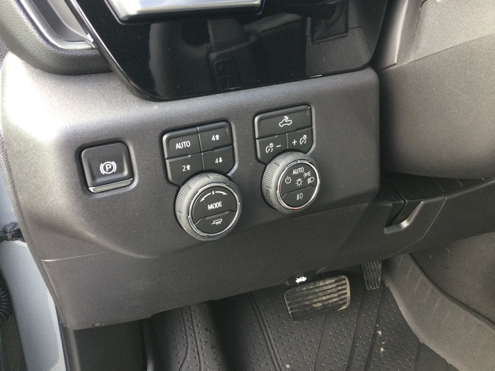 2026 Chevrolet Silverado 1500 RST - Photo 14