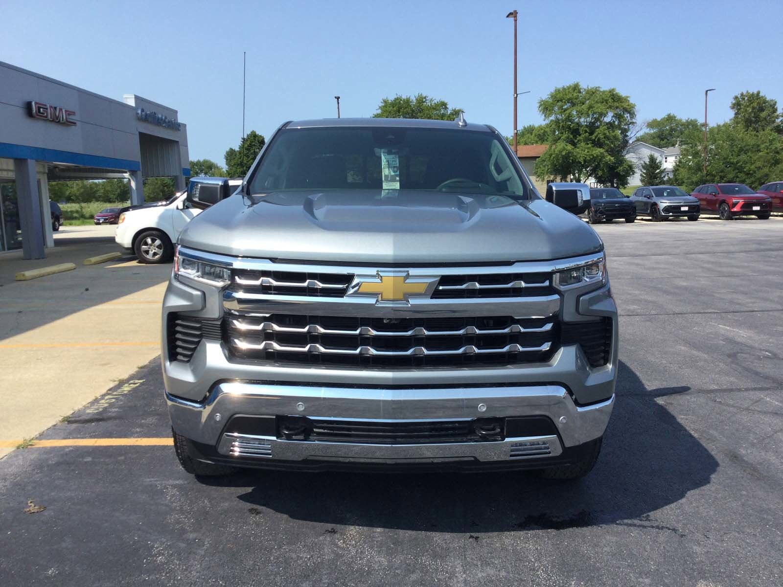 2026 Chevrolet Silverado 1500 LTZ photo 3