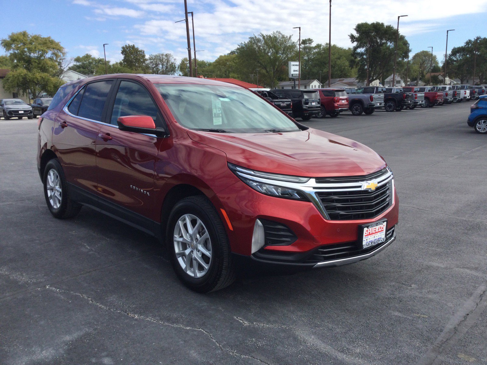 2024 Chevrolet Equinox photo 3