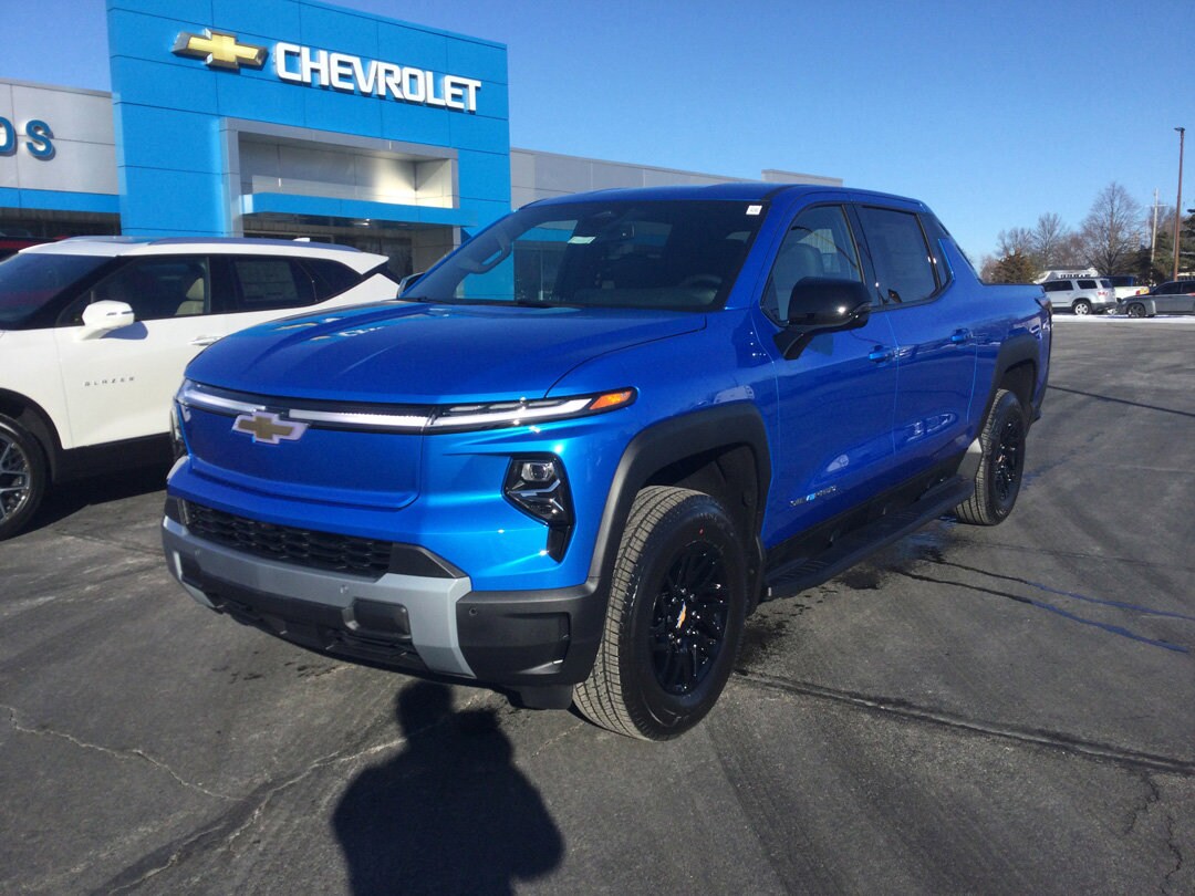 2025 Chevrolet Silverado EV LT photo 2