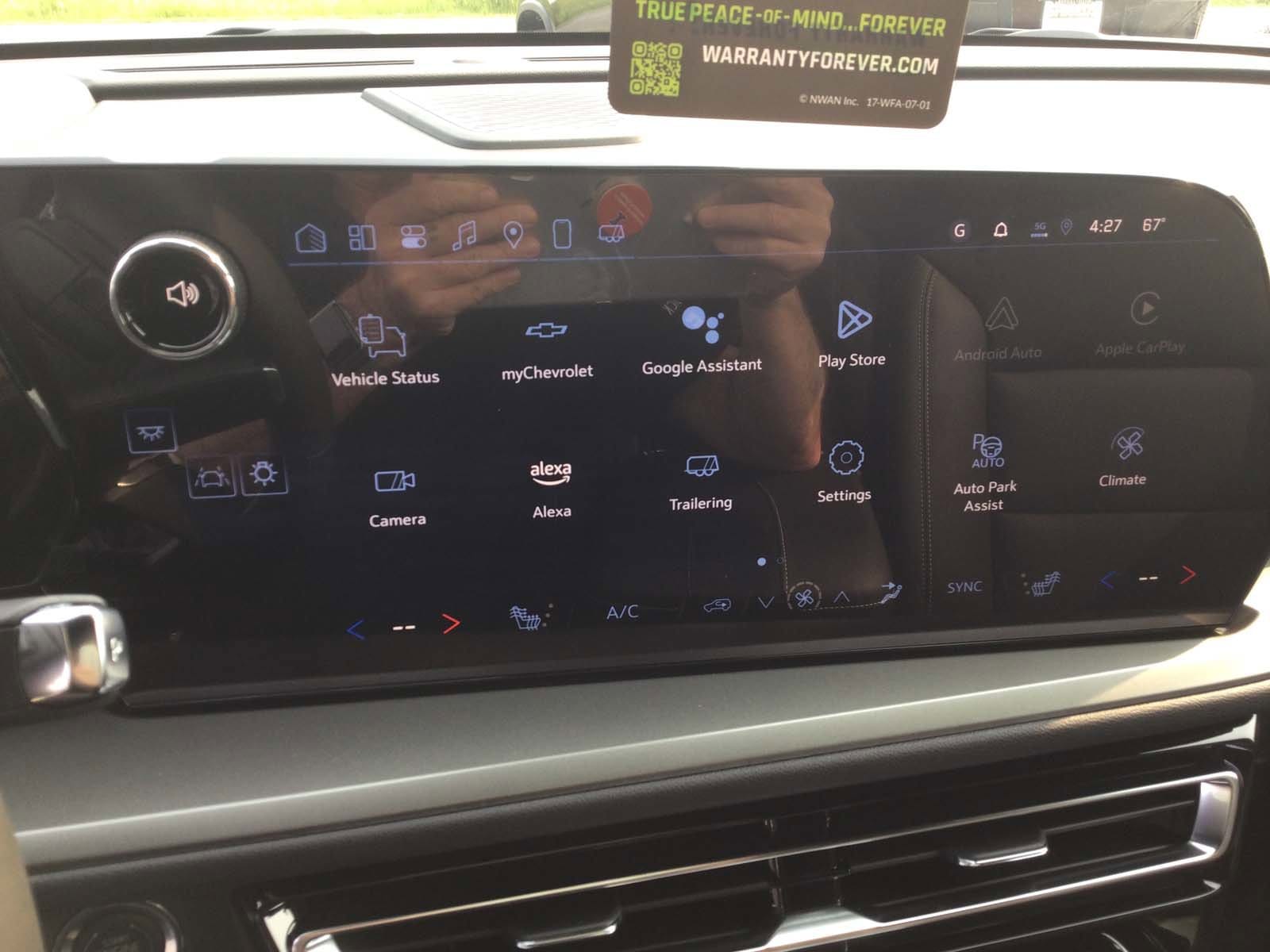2025 Chevrolet Traverse LT - Photo 14