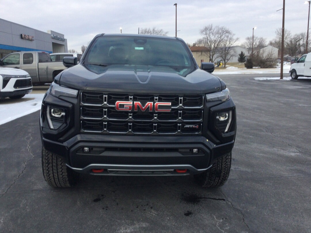 2025 Gmc Canyon AT4 photo 3