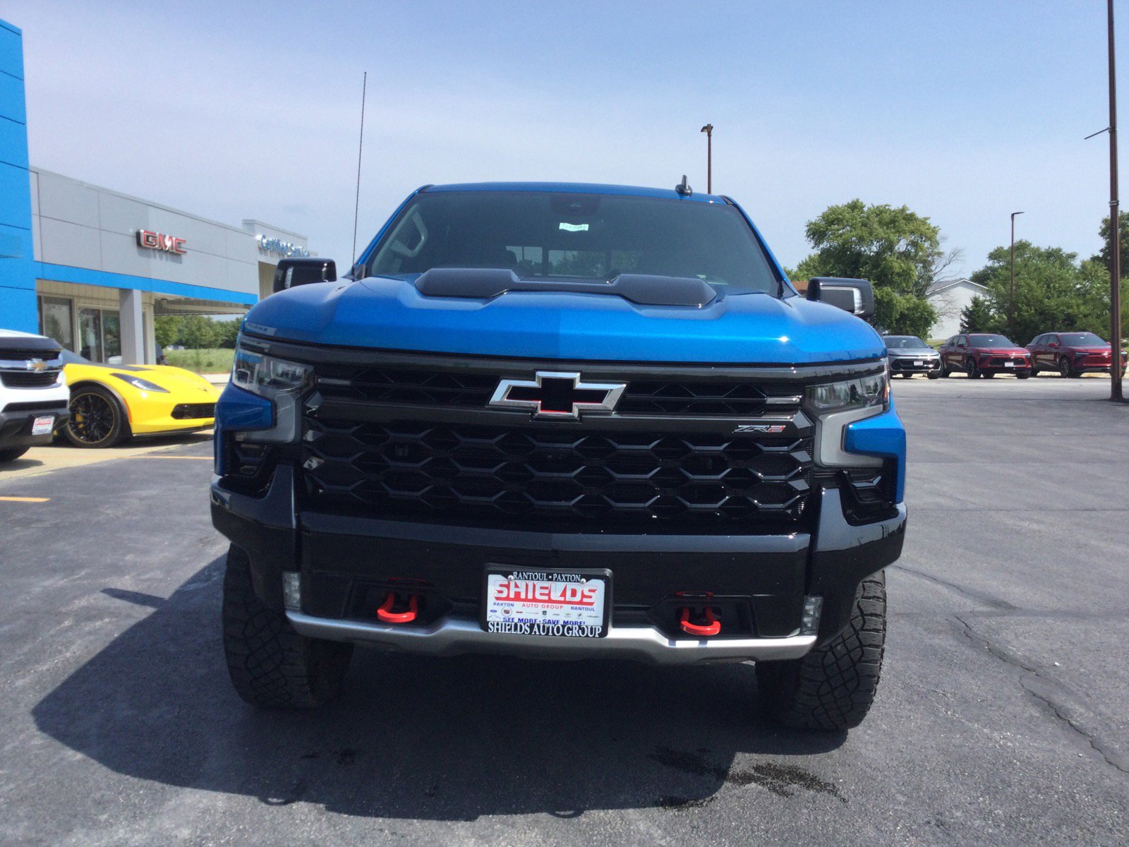 2022 Chevrolet Silverado 1500 ZR2 photo 2