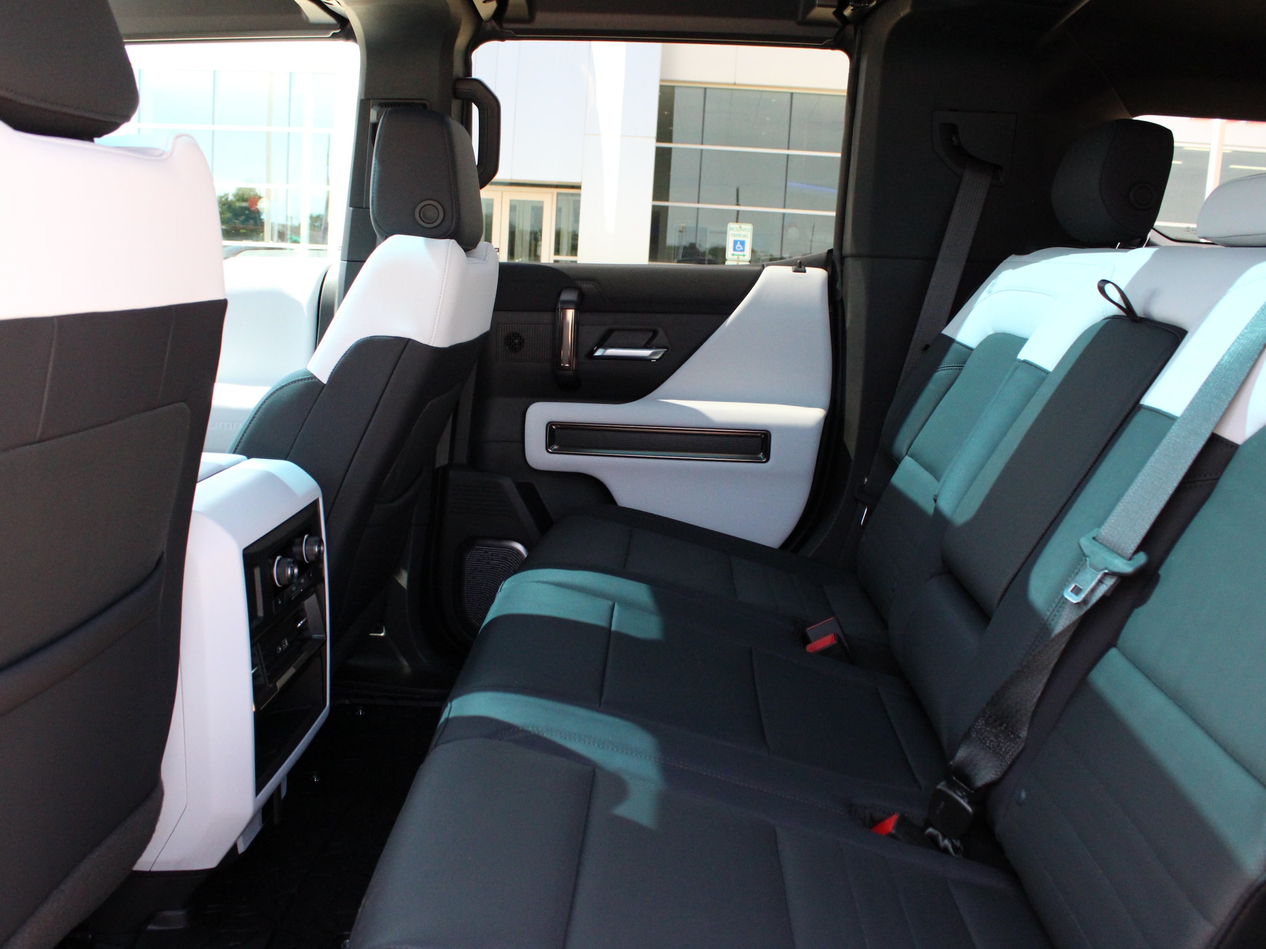 2025 GMC HUMMER EV 3X - Photo 47