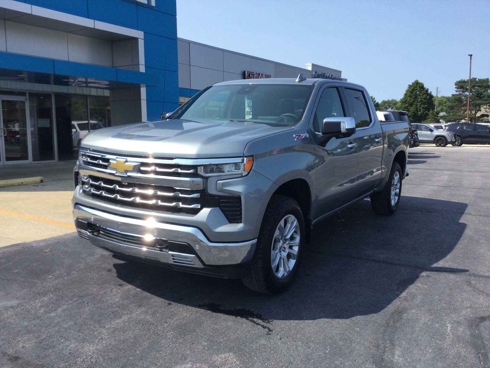 2026 Chevrolet Silverado 1500 LTZ photo 2