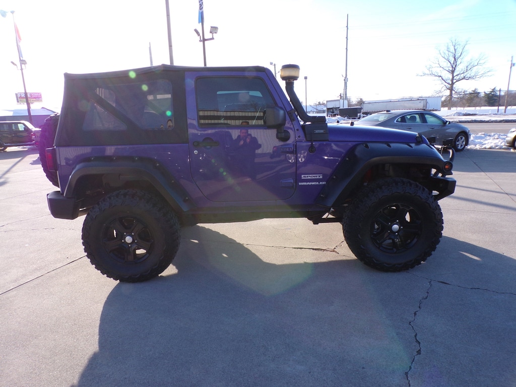 Used 2017 Jeep Wrangler JK Sport 4x4 SUV