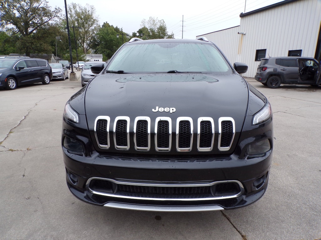 Used 2016 Jeep Cherokee Overland 4x4 SUV