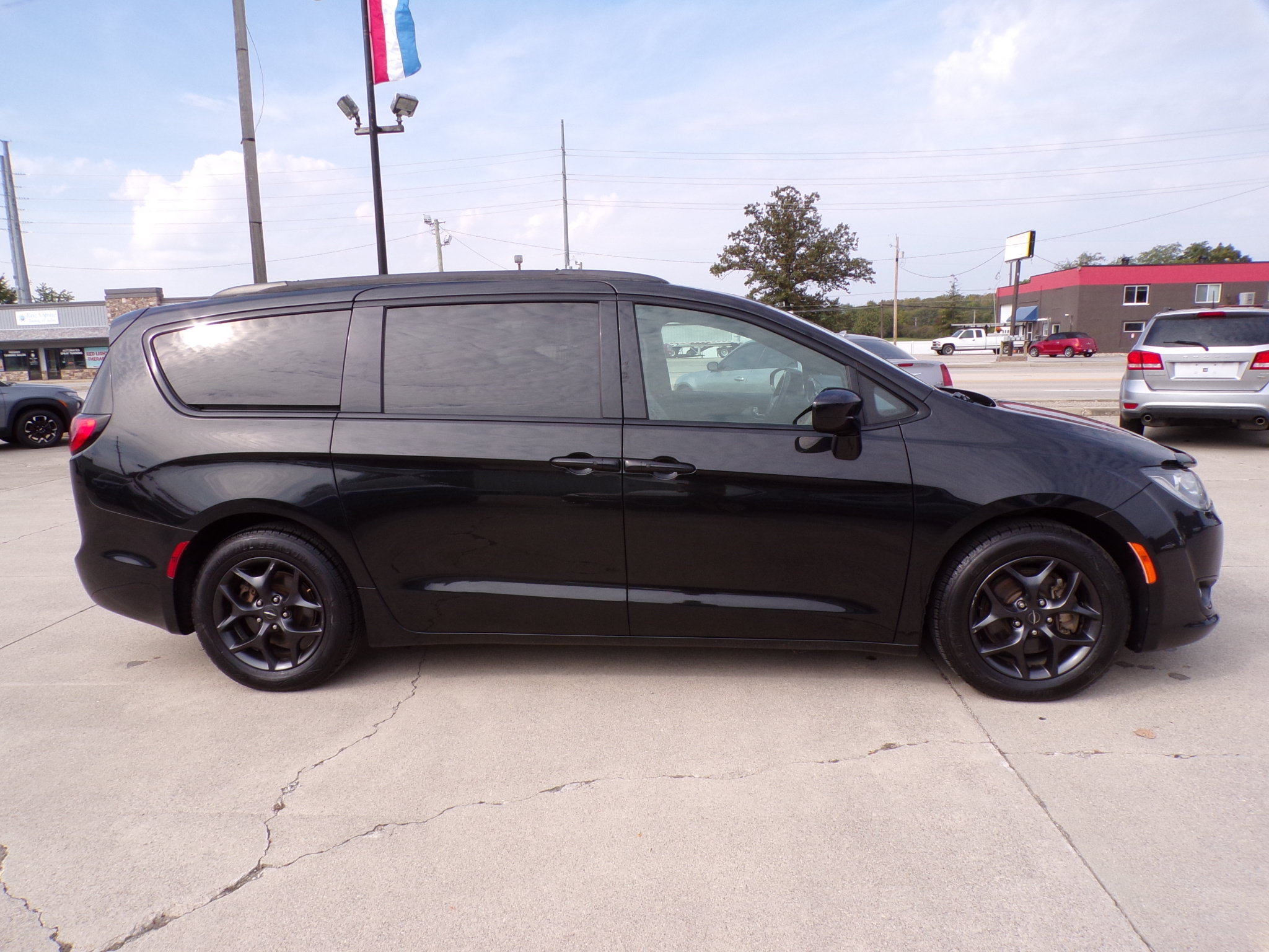 Used 2018 Chrysler Pacifica Touring L Plus Van