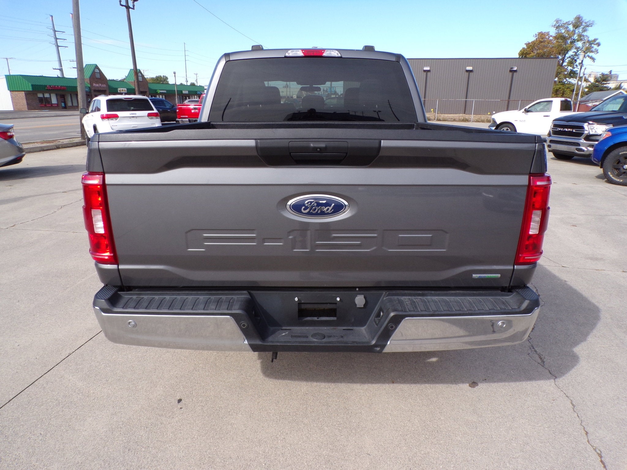 2023 Ford F-150 XLT photo 4