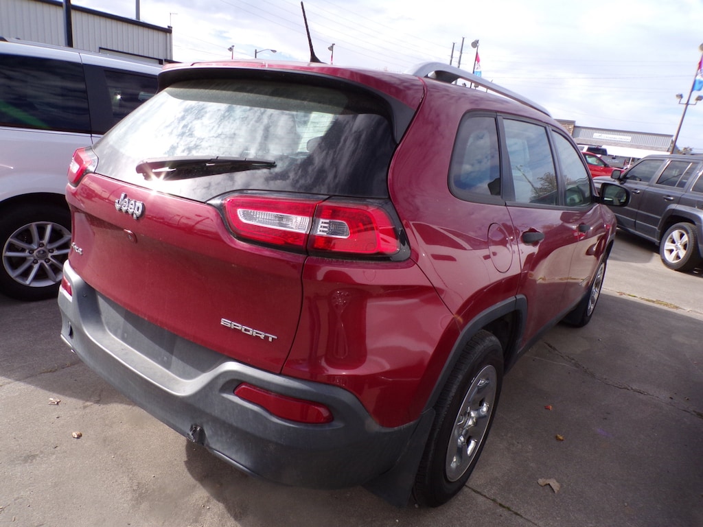 Used 2015 Jeep Cherokee Sport 4x4 SUV
