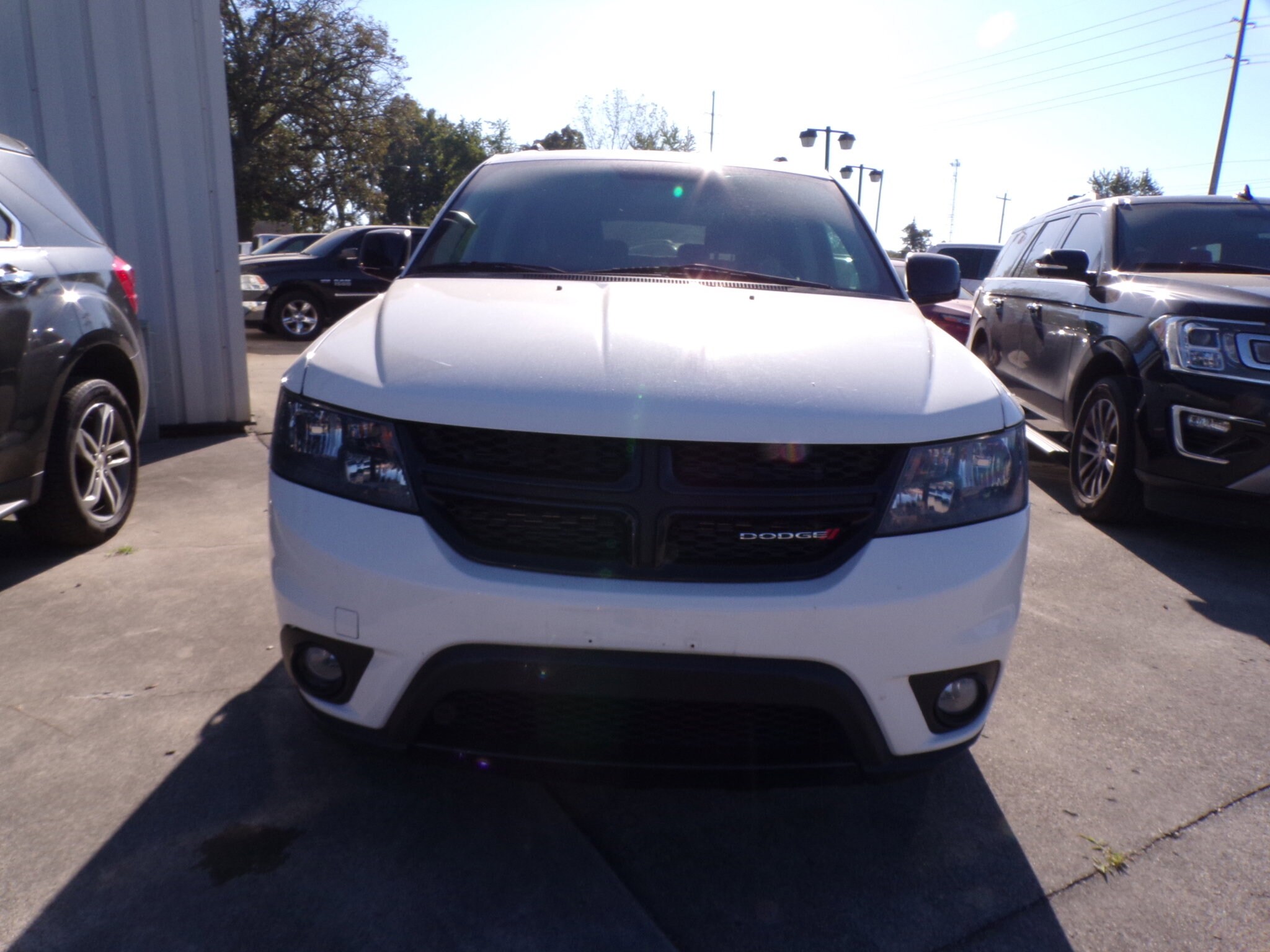 2017 Dodge Journey SXT photo 2