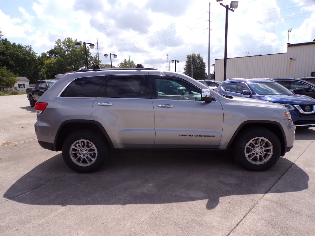 Used 2018 Jeep Grand Cherokee Laredo 4x4 SUV