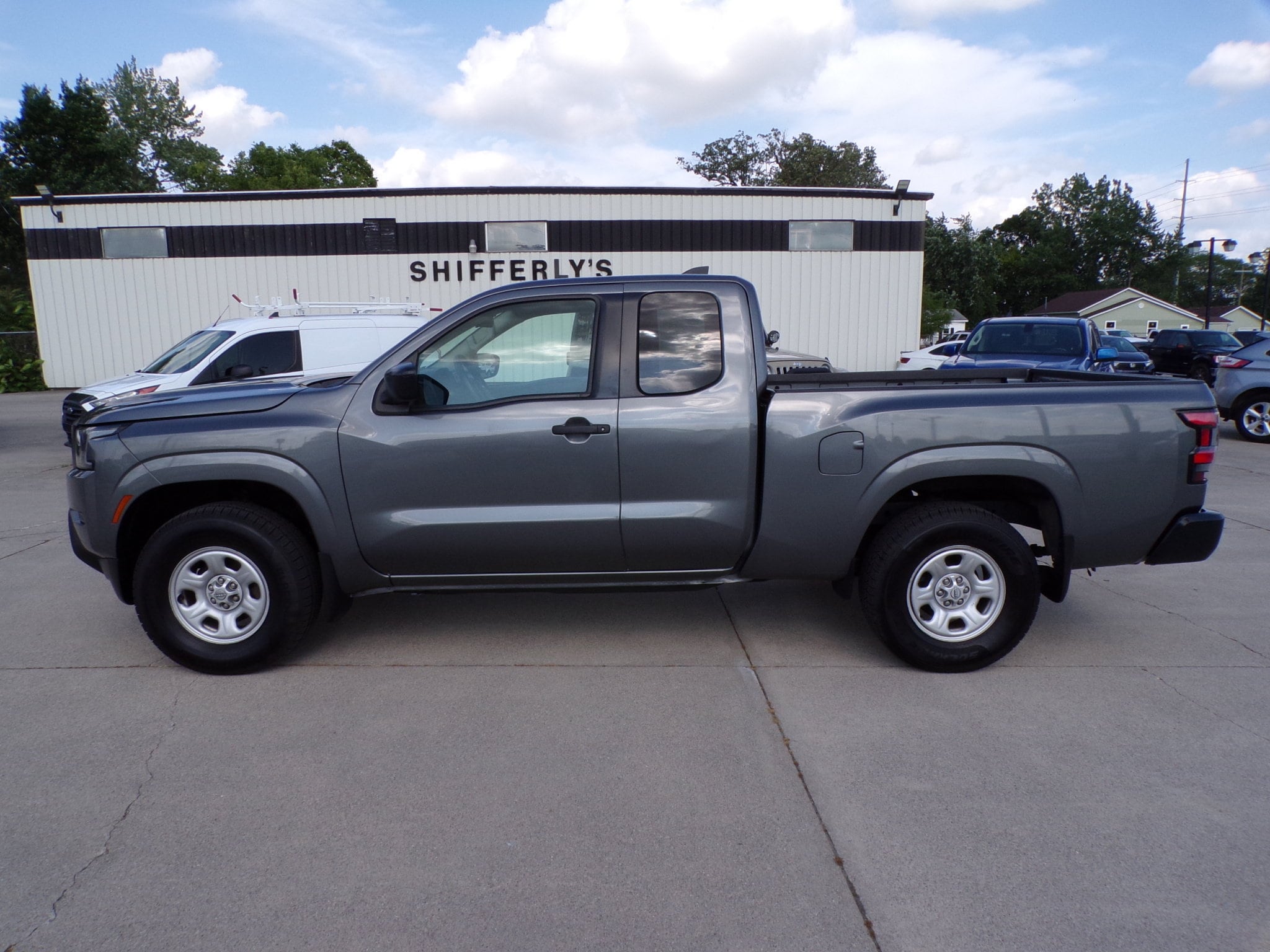 2023 Nissan Frontier S - Photo 8
