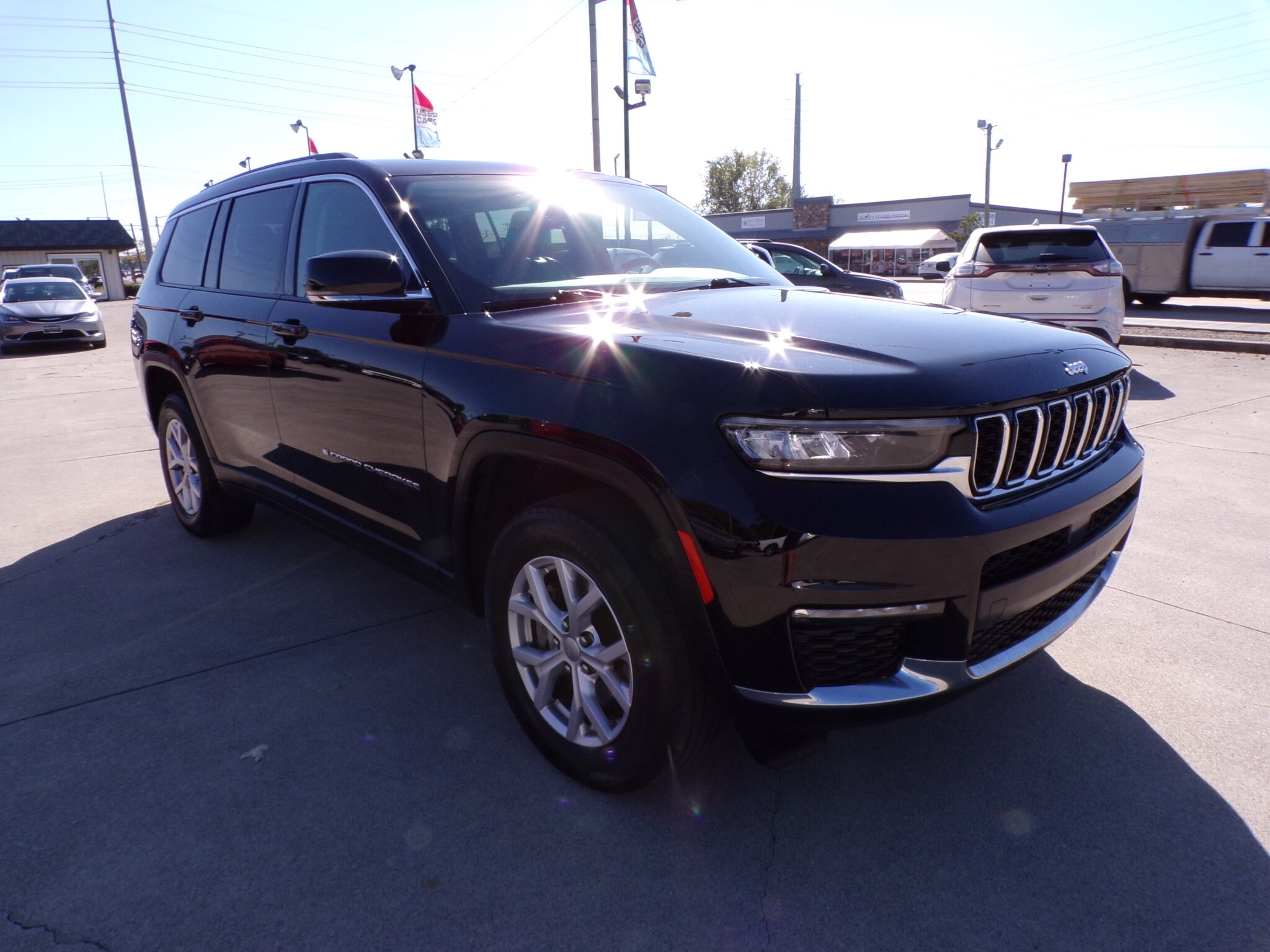 2022 Jeep Grand Cherokee Limited photo 3
