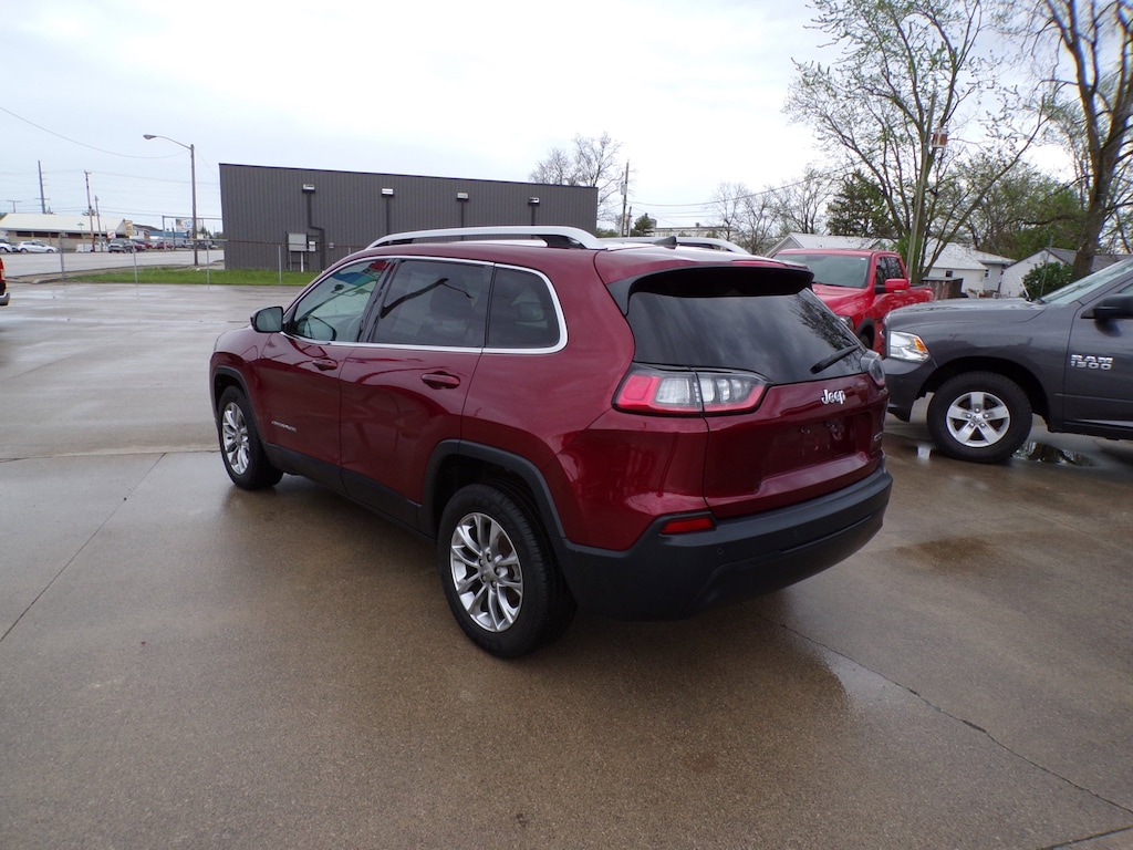 Used 2019 Jeep Cherokee Latitude Plus FWD SUV