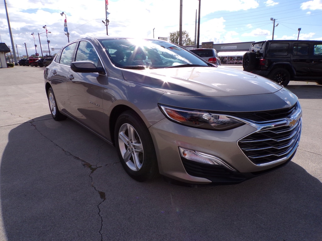 Used 2024 Chevrolet Malibu LS w/1LS Sedan