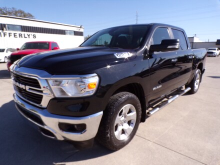 2019 Ram 1500 Big Horn/Lone Star Truck Crew Cab
