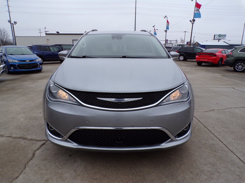 Used 2019 Chrysler Pacifica Touring L Plus Van Passenger Van