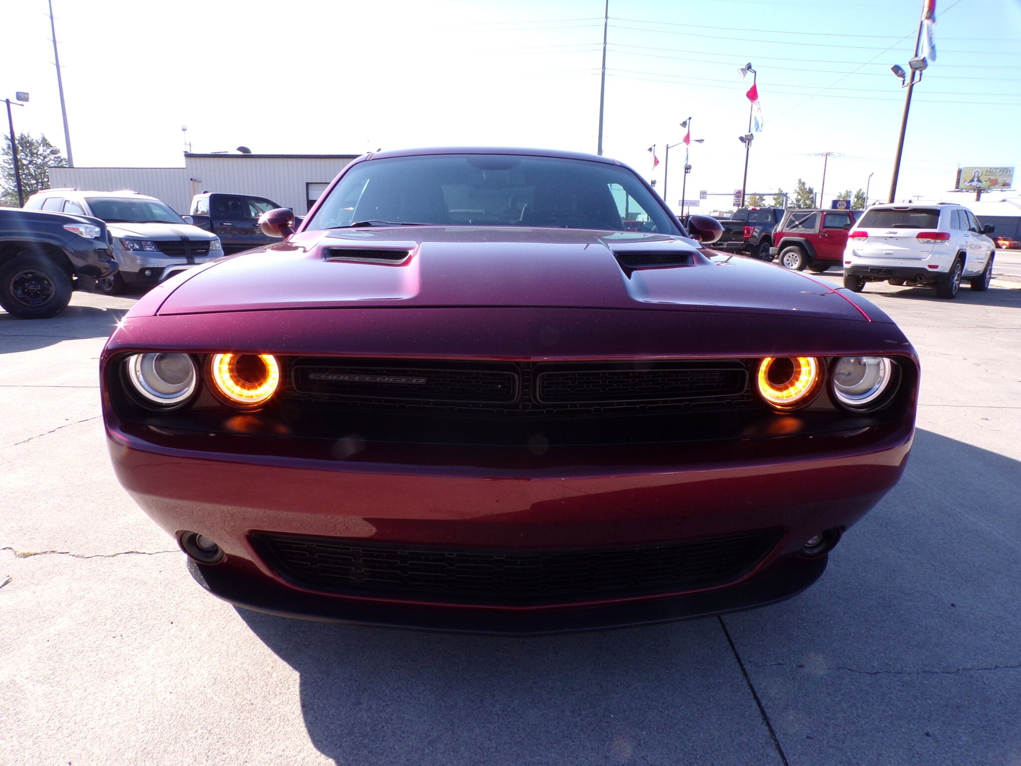 2018 Dodge Challenger SXT Plus photo 2