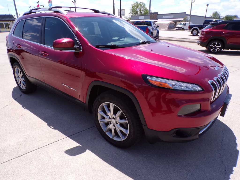 Used 2017 Jeep Cherokee Limited 4x4 SUV