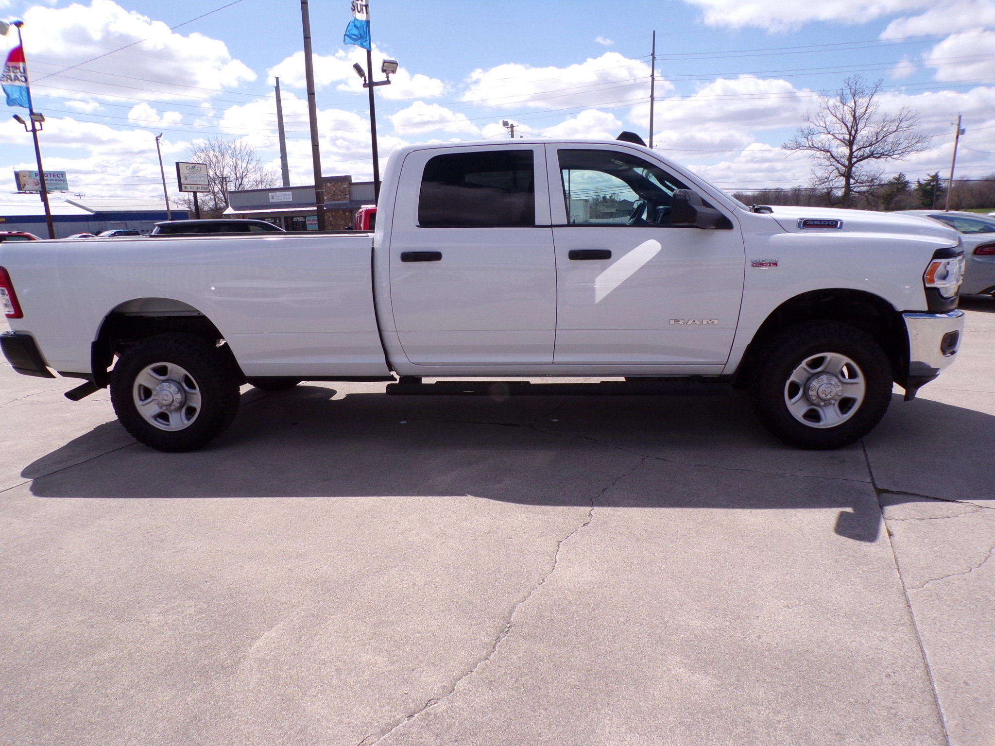 2022 Ram 3500 Tradesman photo 3