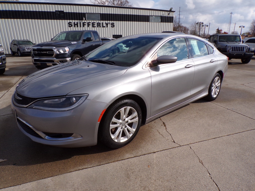 Used 2015 Chrysler 200 Limited Sedan