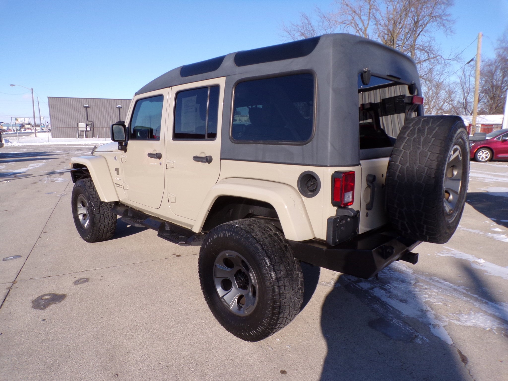 2017 Jeep Wrangler Unlimited Sahara - Photo 7