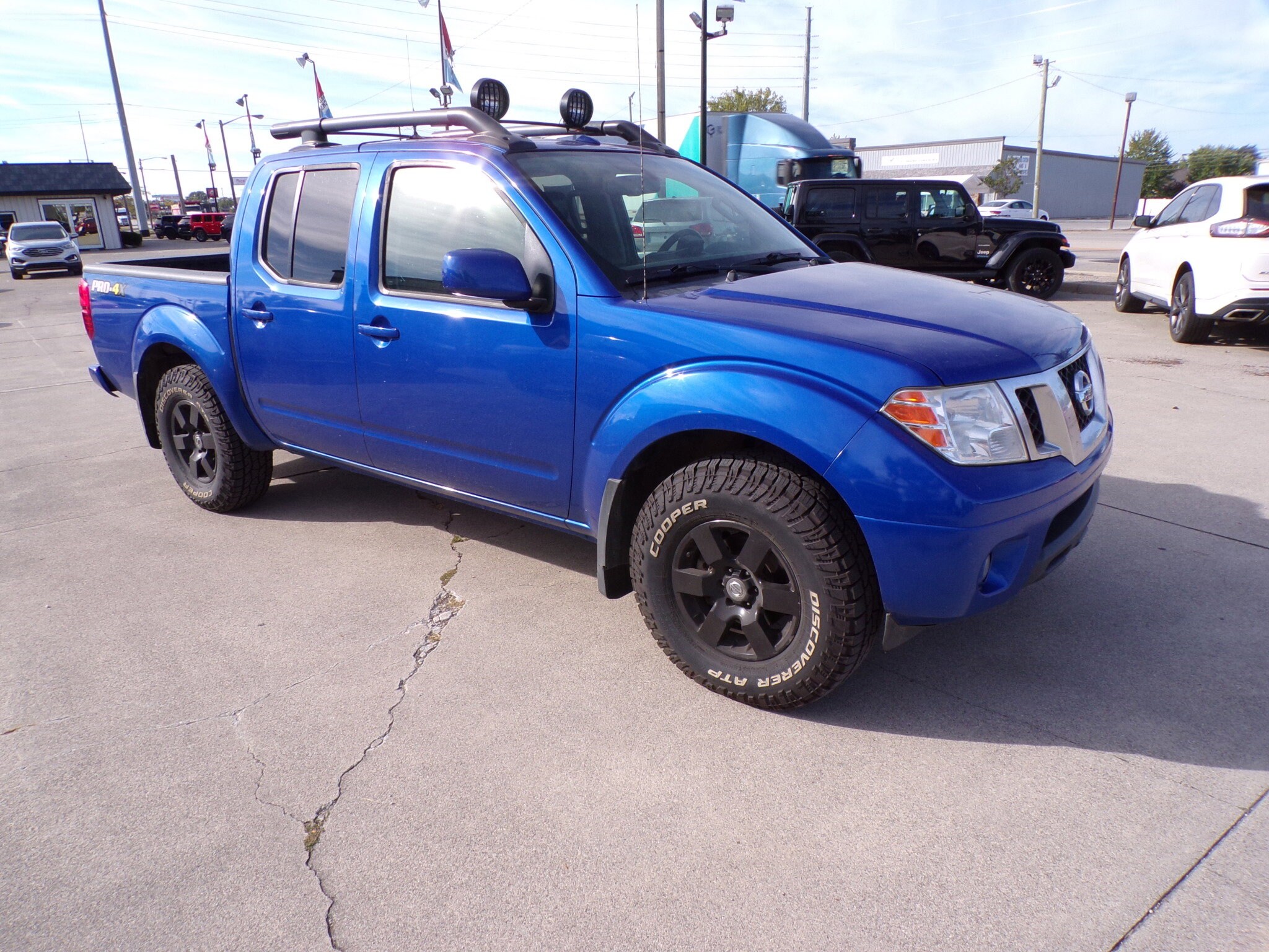 2013 Nissan Frontier PRO-4X photo 3