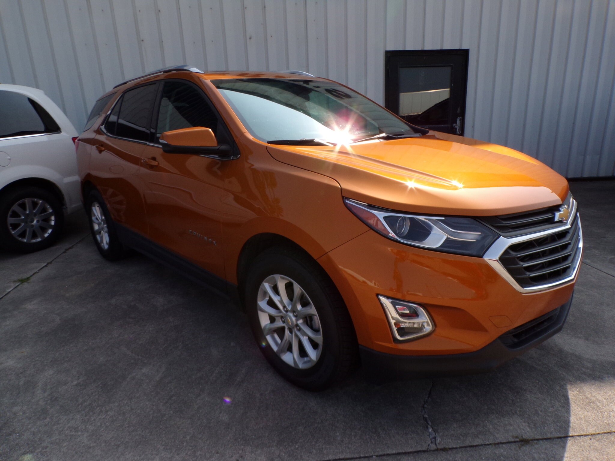 2018 Chevrolet Equinox photo 3