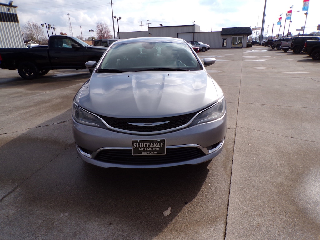 Used 2015 Chrysler 200 Limited Sedan
