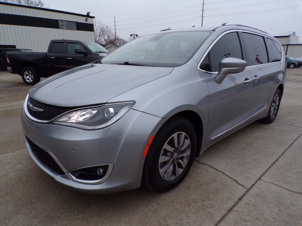 Used 2019 Chrysler Pacifica Touring L Plus Van Passenger Van