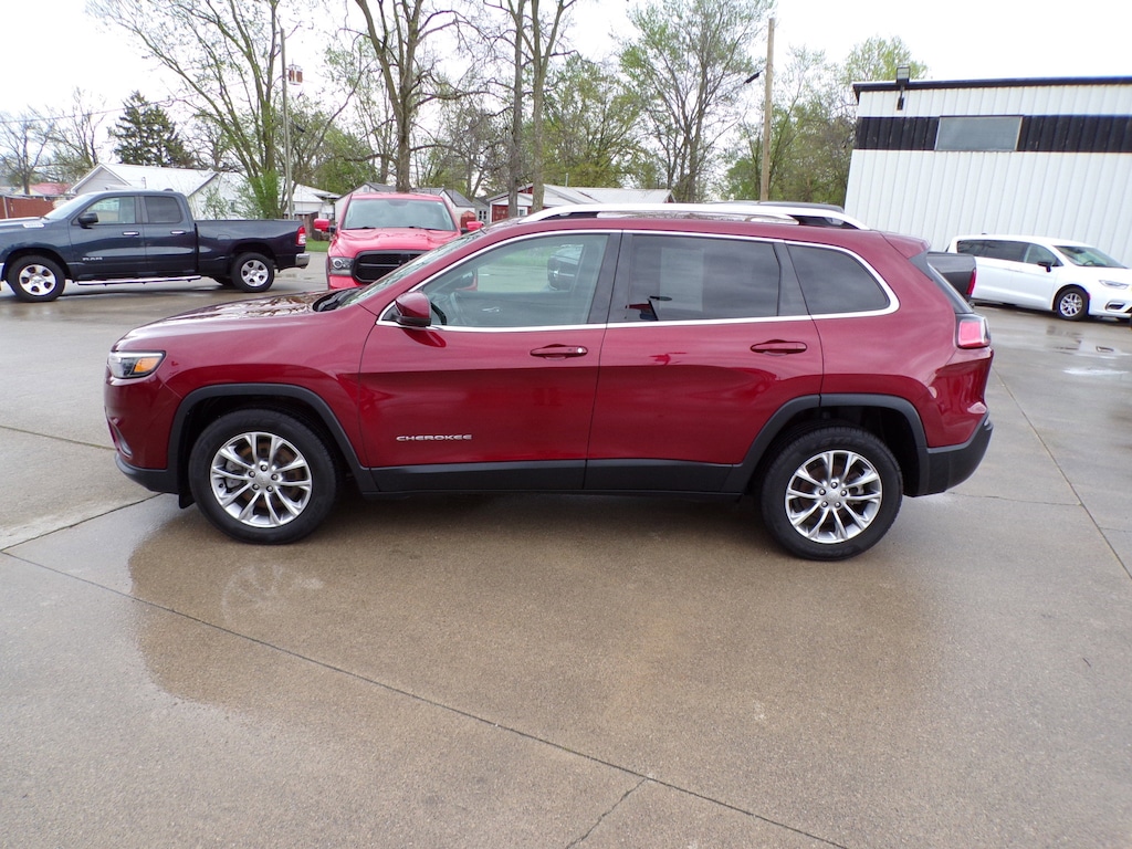 Used 2019 Jeep Cherokee Latitude Plus FWD SUV