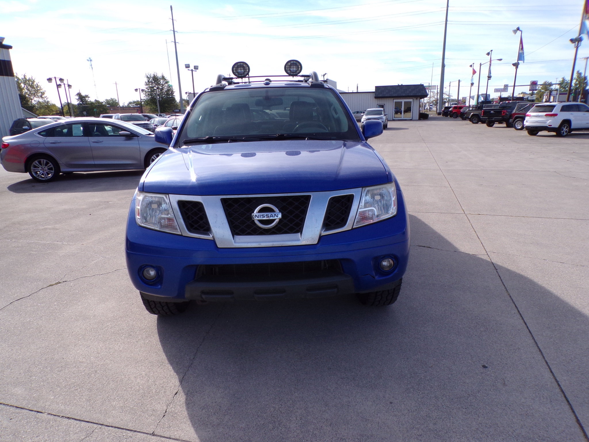 2013 Nissan Frontier PRO-4X photo 2