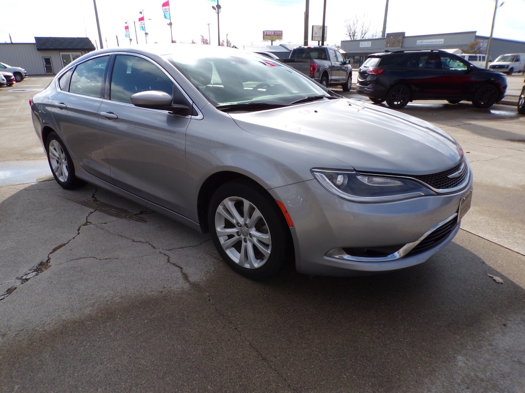 Used 2015 Chrysler 200 Limited Sedan